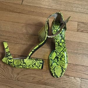 Jessica Simpson sandal heel